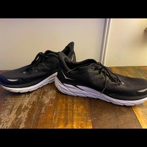 Hoka Clifton 8